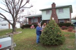 Wanda and Aunt Julie decorate the tree